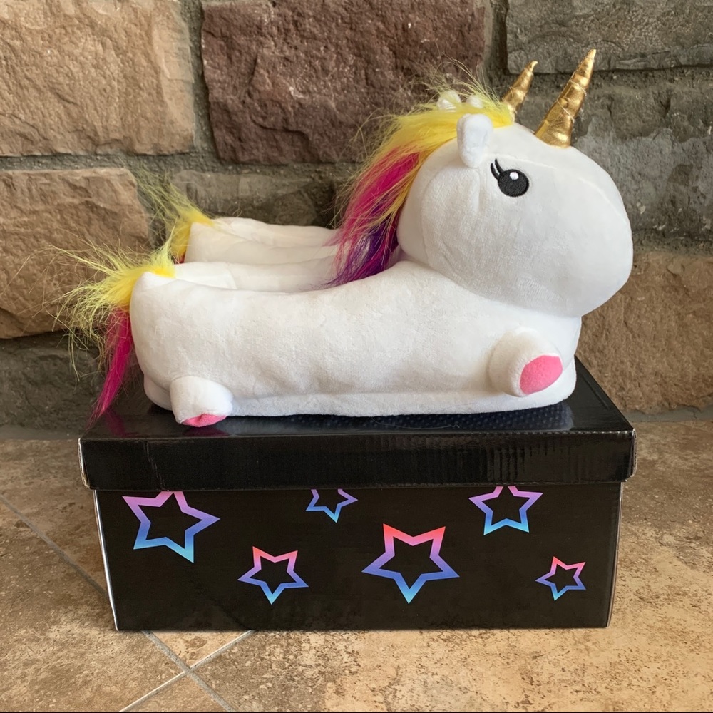 NEW IN BOX Cute To The Core Unicorn Plush Slippers